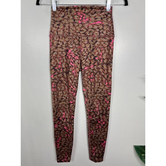 Beyond Yoga Lux Print Cheetah Swirl Pink High Waisted Leggings XS 0/2 - Picture 2 of 10